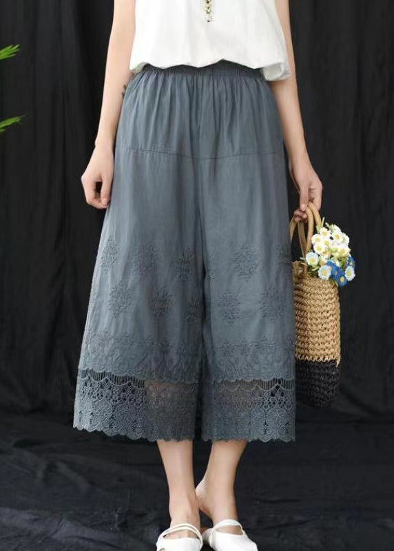 Classic Vintage Pants with a Flattering Fit