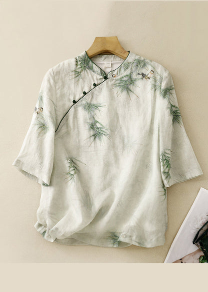Classic Vintage Shirt with a Flattering Fit