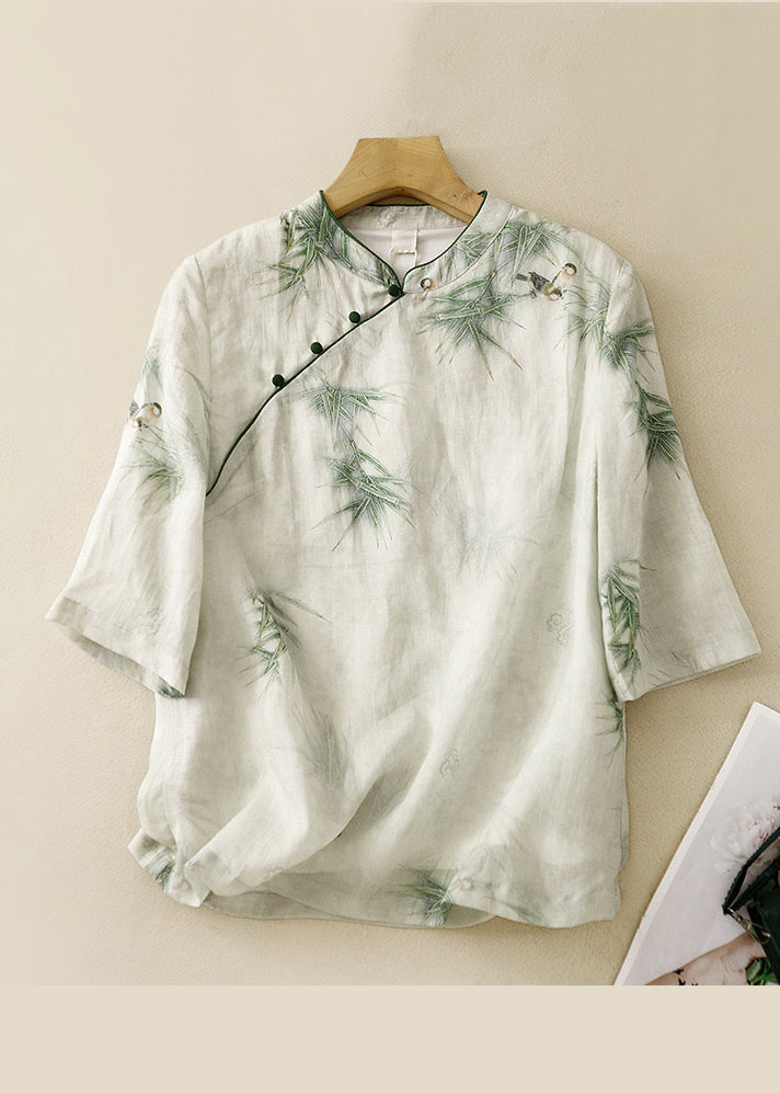 Classic Vintage Shirt with a Flattering Fit
