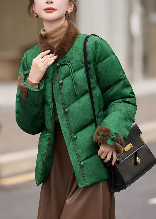 Classic Vintage & Enduringly Stylish Coat
