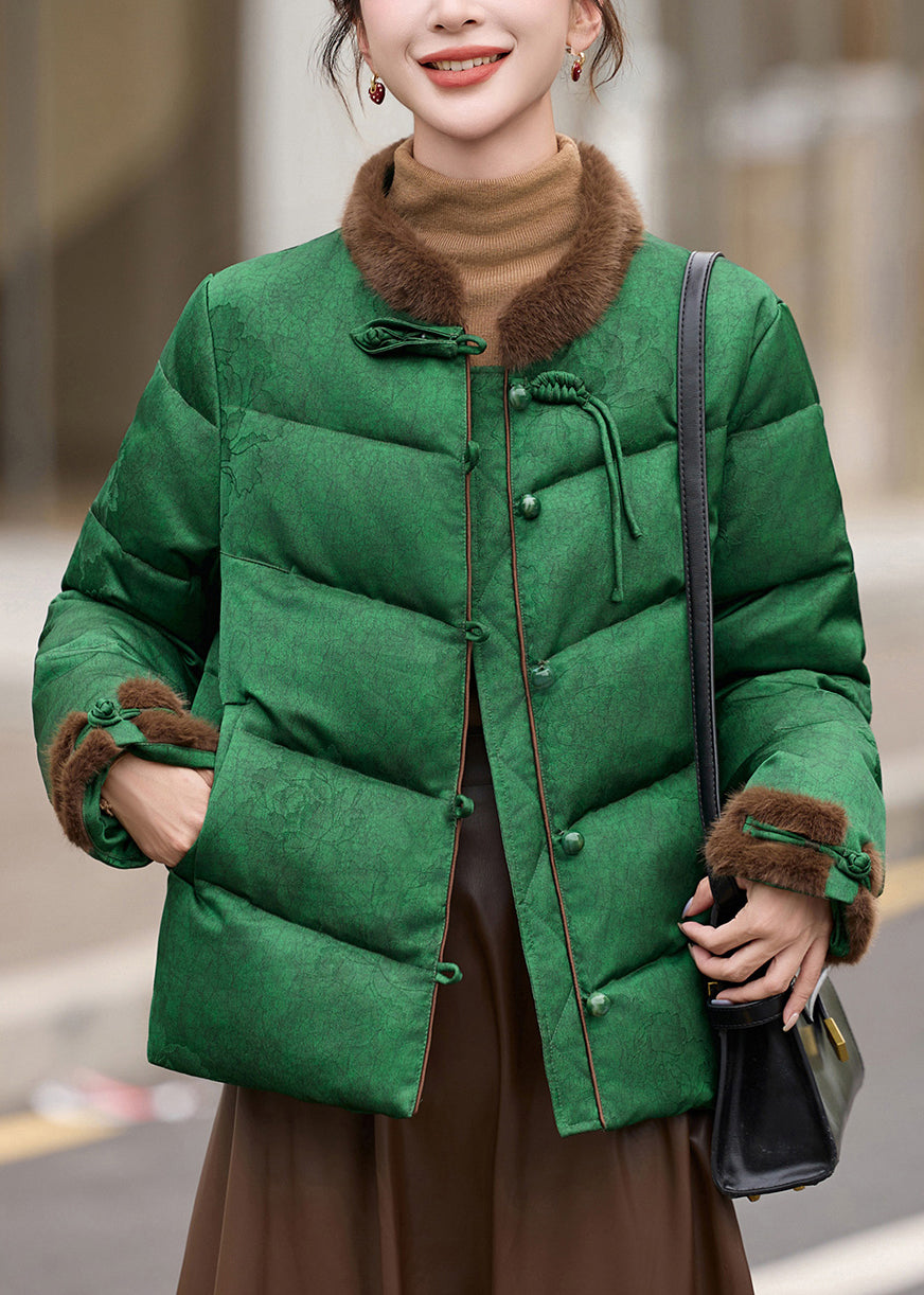 Classic Vintage & Enduringly Stylish Coat