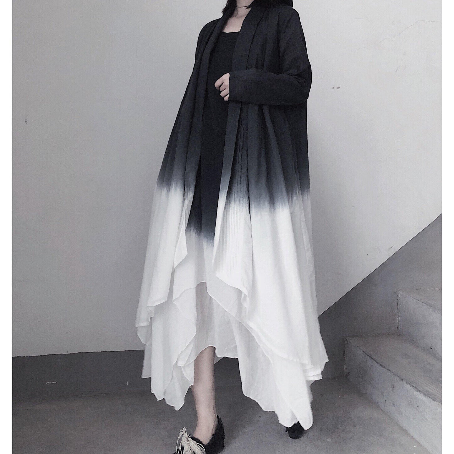 Well Tailored Coat with a Graceful Silhouette