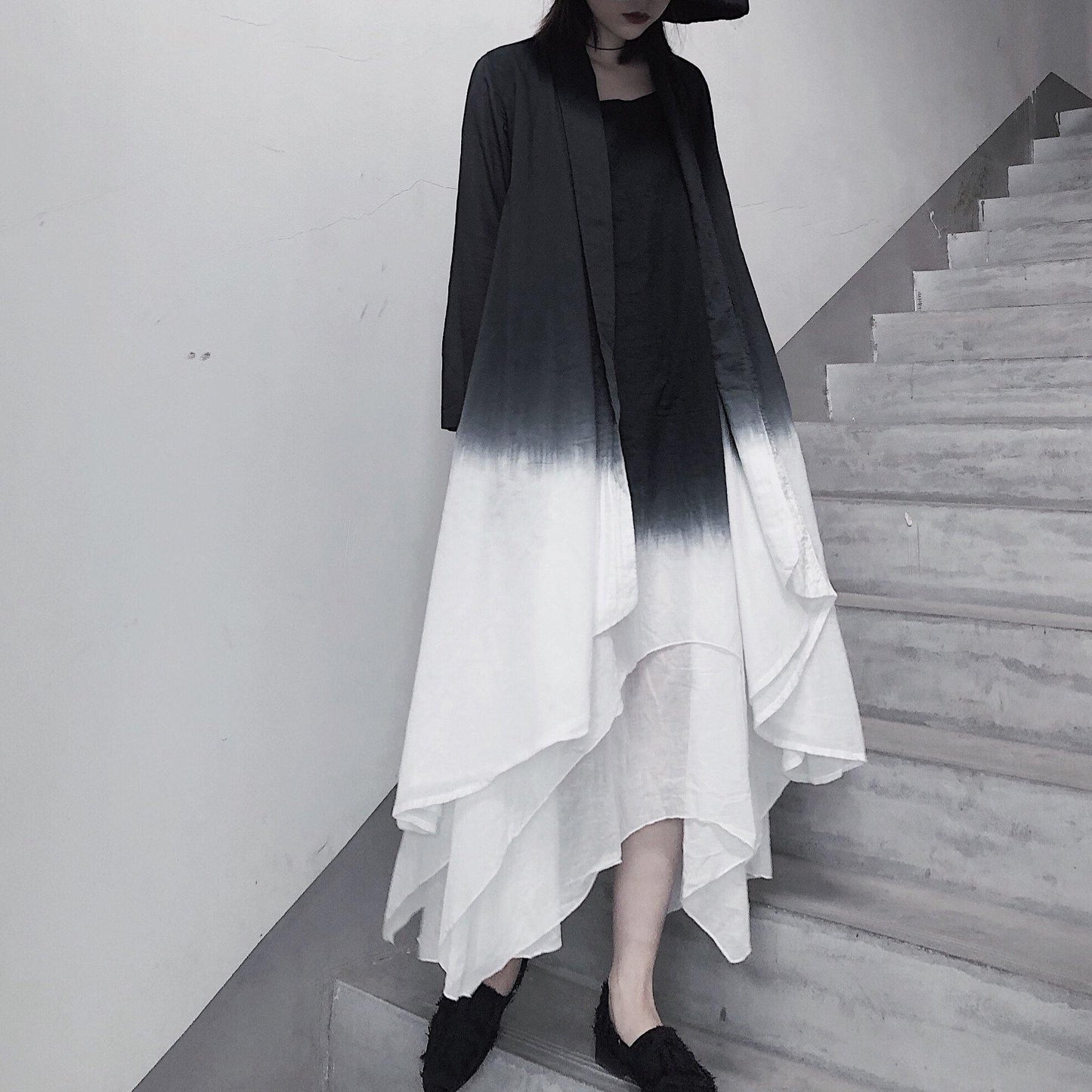 Well Tailored Coat with a Graceful Silhouette