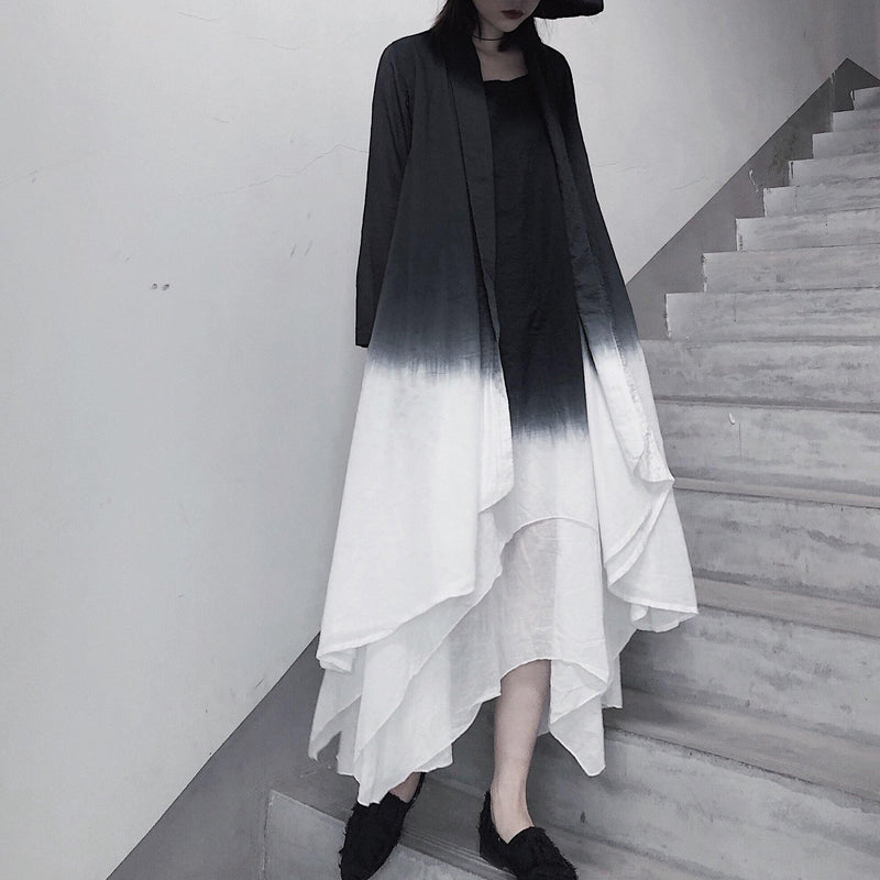 Well Tailored Coat with a Graceful Silhouette