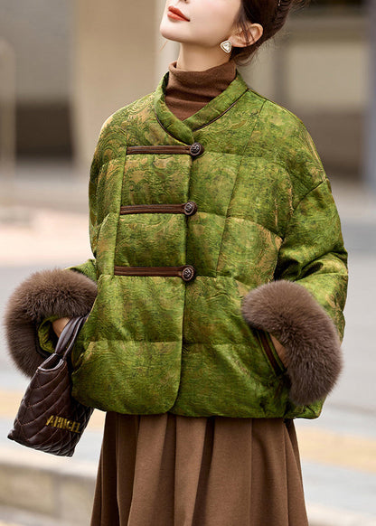 Gracefully Styled Coat for Any Occasion