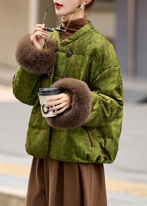 Gracefully Styled Coat for Any Occasion
