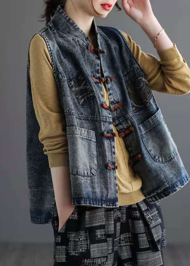Beautifully Finished Garment in a Timeless Design
