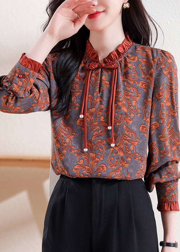 Well Tailored Top with a Graceful Silhouette