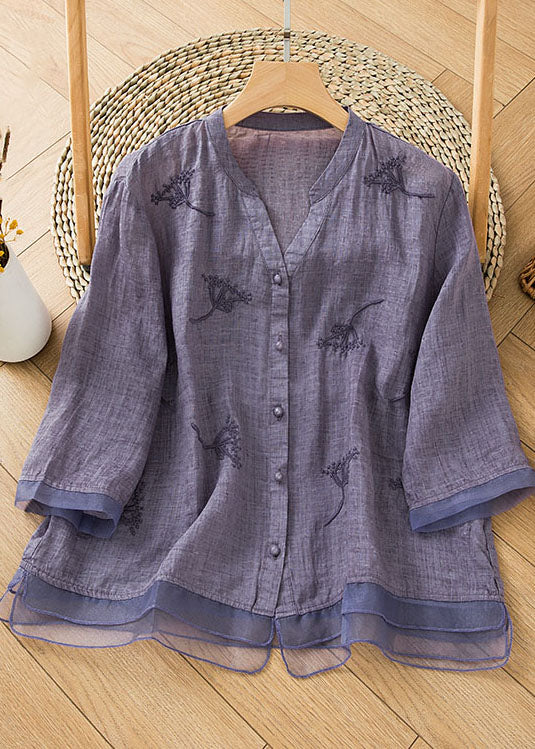 Classic Vintage Shirt with a Flattering Fit