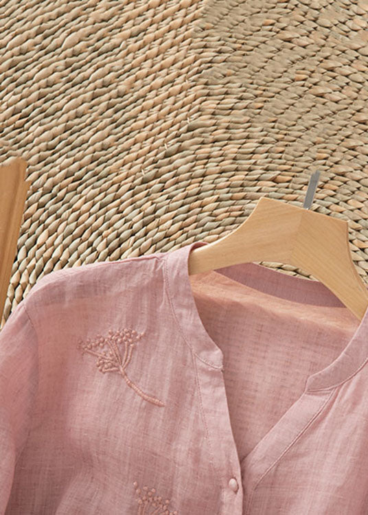 Classic Vintage Shirt with a Flattering Fit