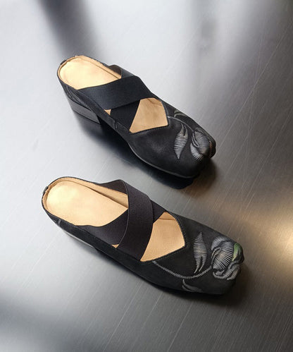 Chic Orthopedic Sandals with Unique Design