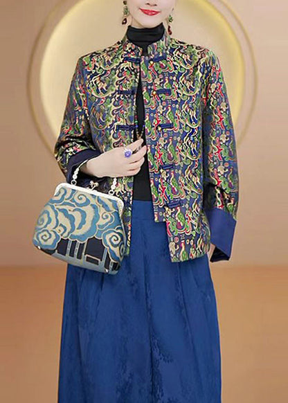 Well Tailored Coat with a Graceful Silhouette