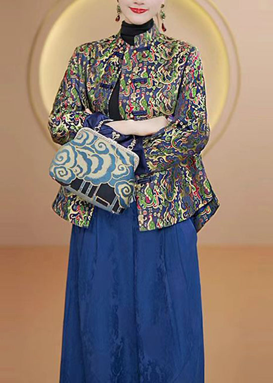 Well Tailored Coat with a Graceful Silhouette
