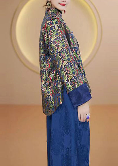 Well Tailored Coat with a Graceful Silhouette