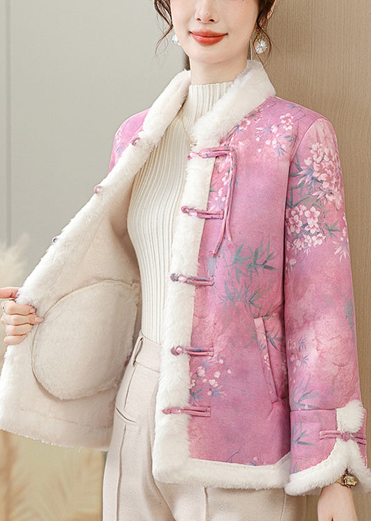 Effortlessly Elegant Coat with a Timeless Design