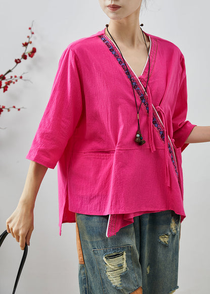 Well Tailored Blouse with a Graceful Silhouette