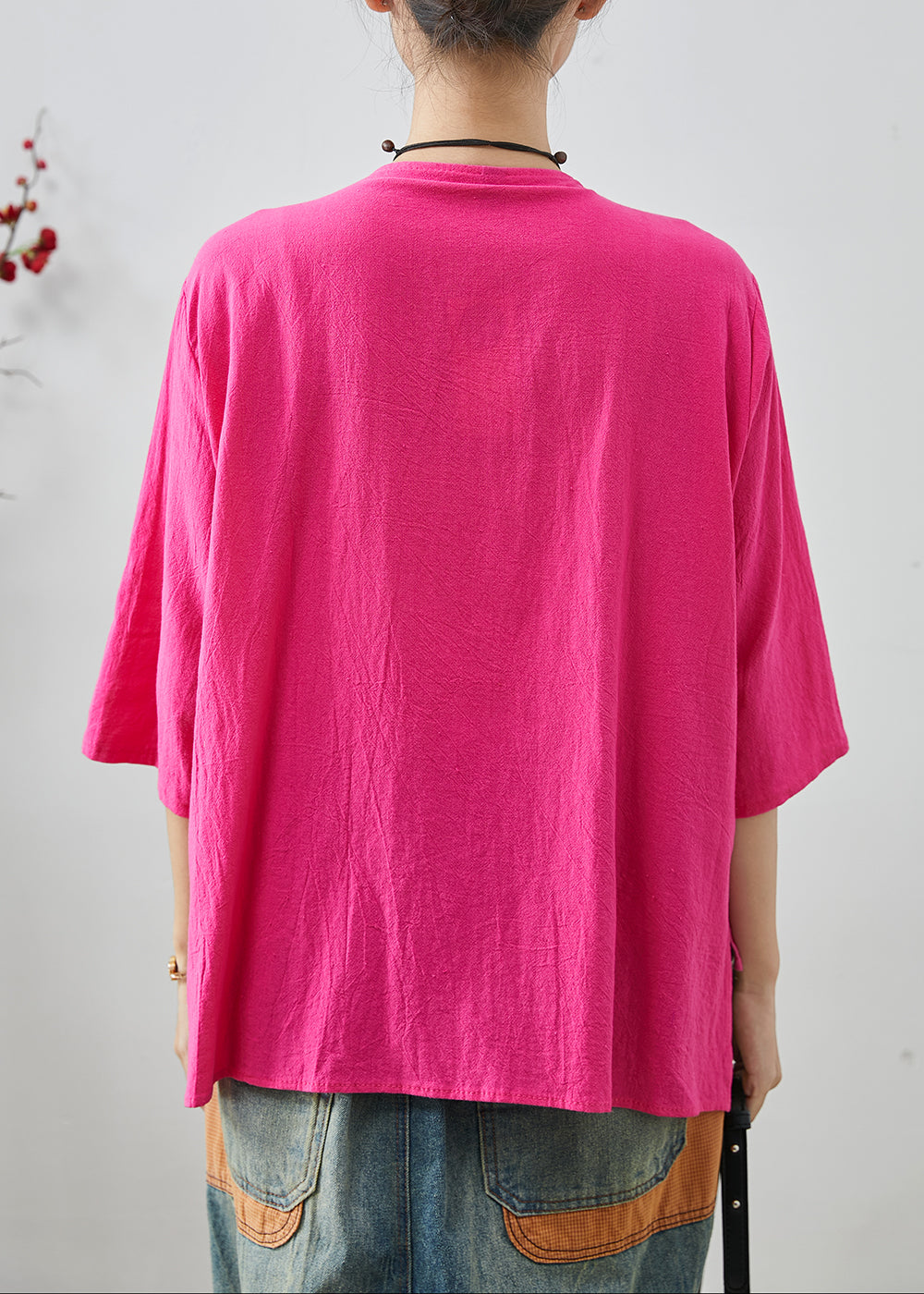 Well Tailored Blouse with a Graceful Silhouette