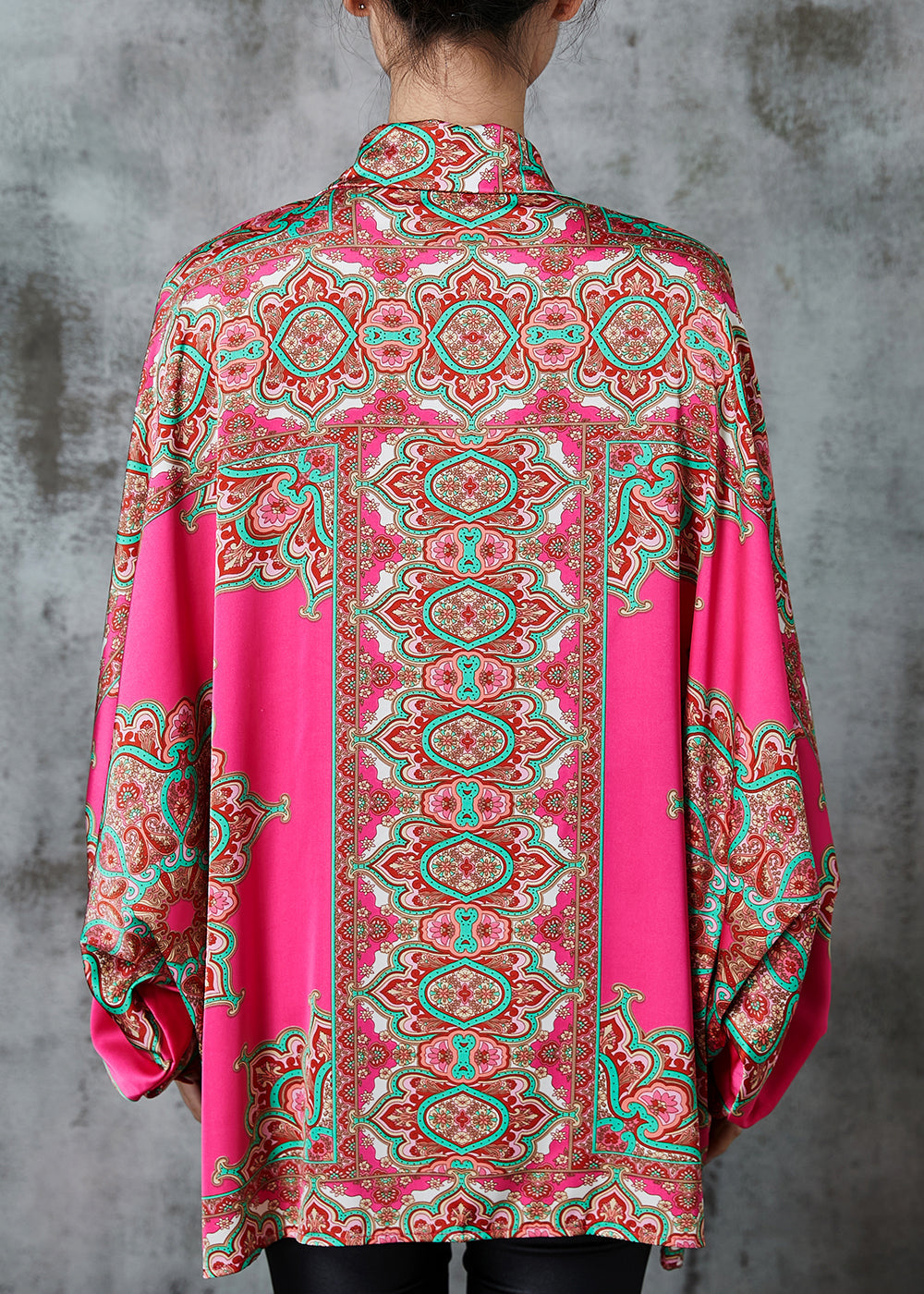 Beautifully Finished Top in a Timeless Design