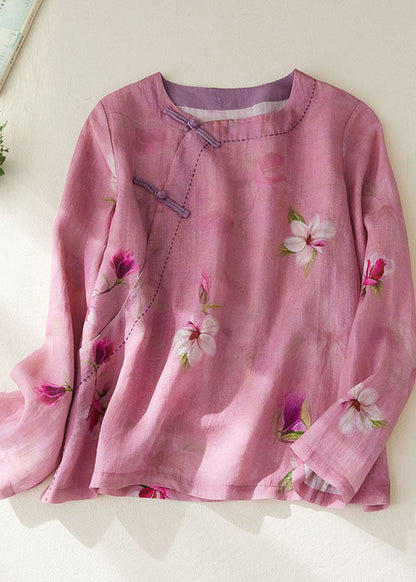 Well Tailored Top with a Graceful Silhouette