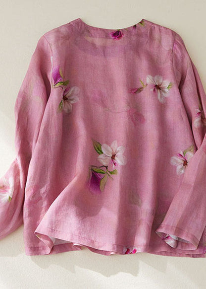 Well Tailored Top with a Graceful Silhouette