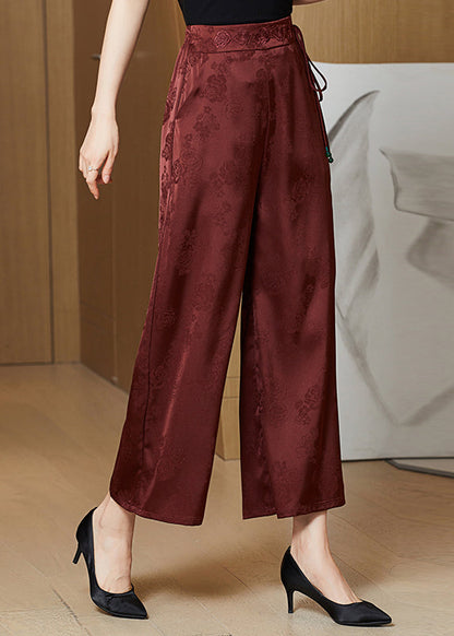 Effortlessly Elegant Pants with a Timeless Design