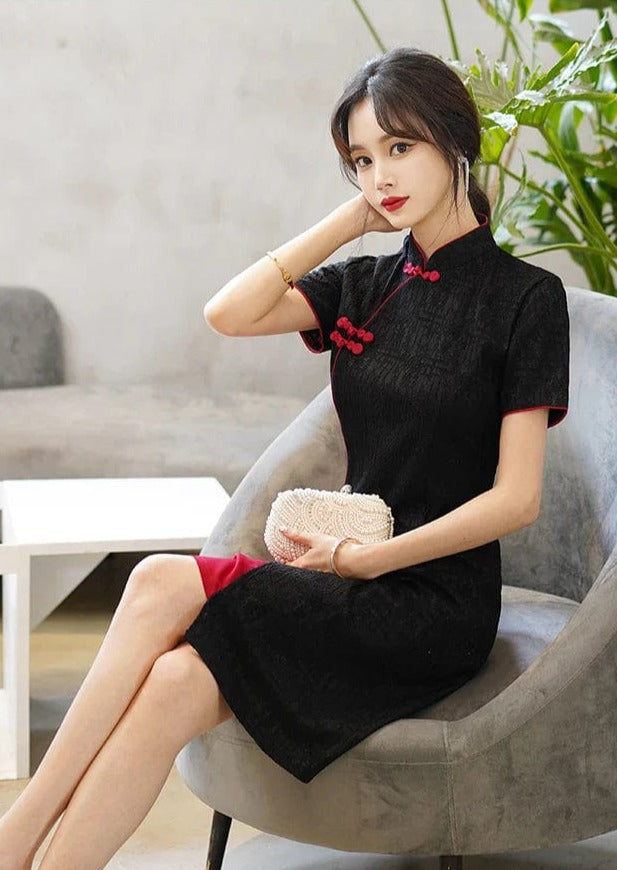 Polished Dress with an Effortless Classic Look