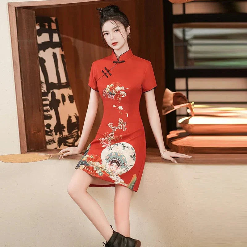 Well Tailored Dress with a Graceful Silhouette