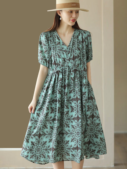 A Vintage Style Dress with Delicate Timeless Details