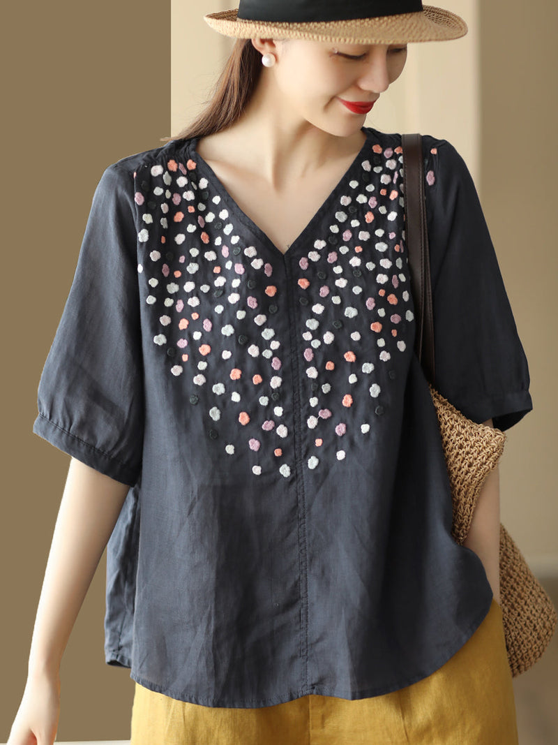 Well Tailored Top with a Graceful Silhouette