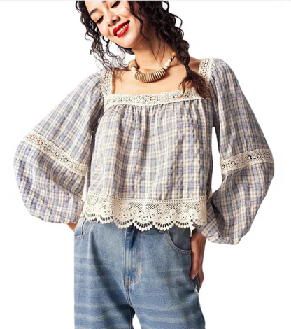 Elegantly Styled Blouse for Everyday Wear