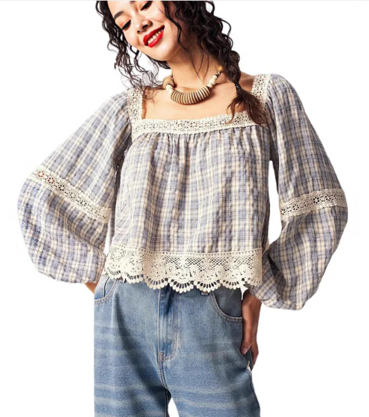 Elegantly Styled Blouse for Everyday Wear