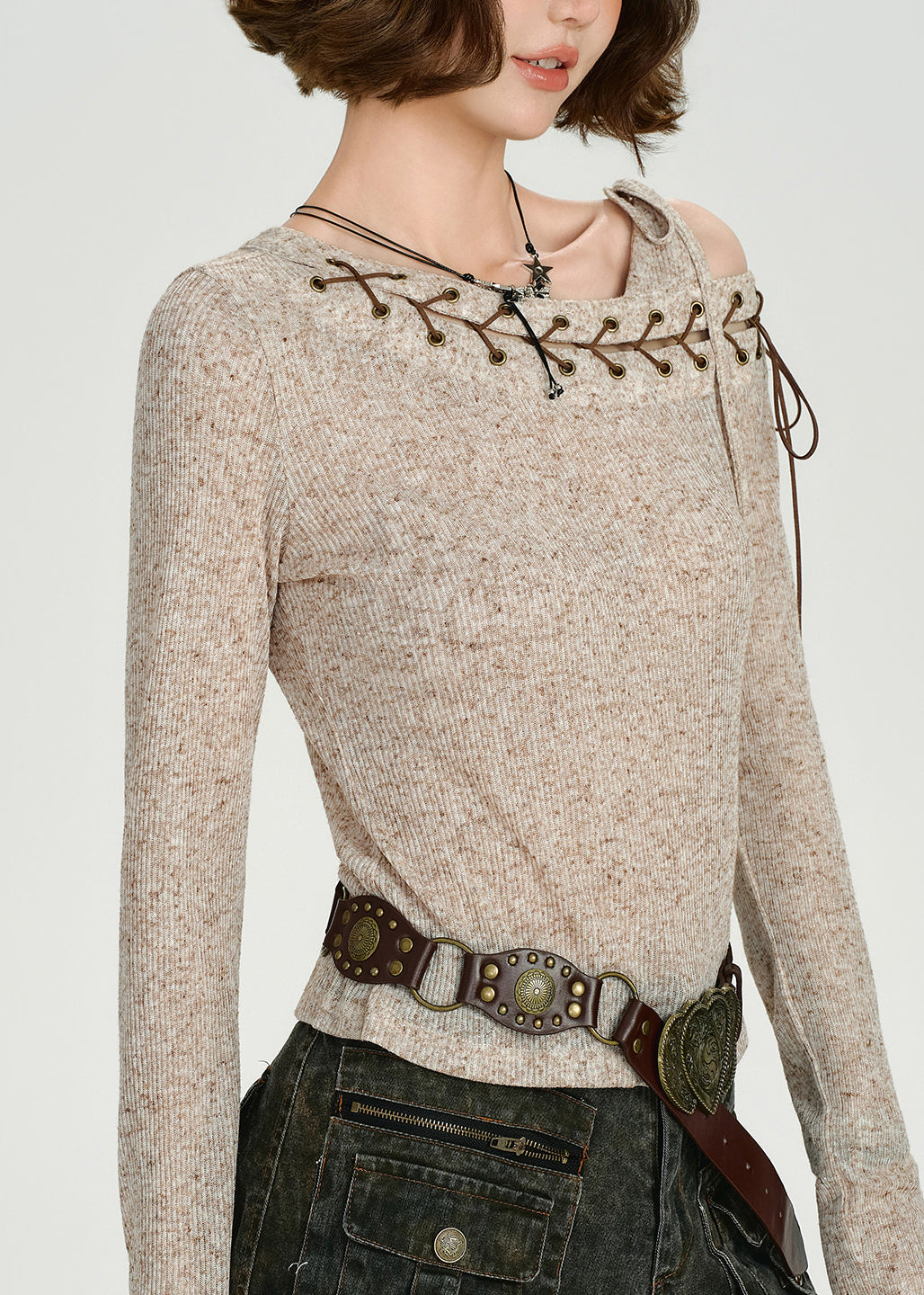 Effortlessly Elegant Sweater with a Timeless Design