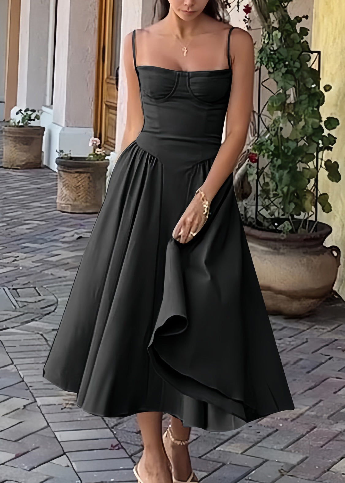 Classic Vintage & Enduringly Stylish Dress