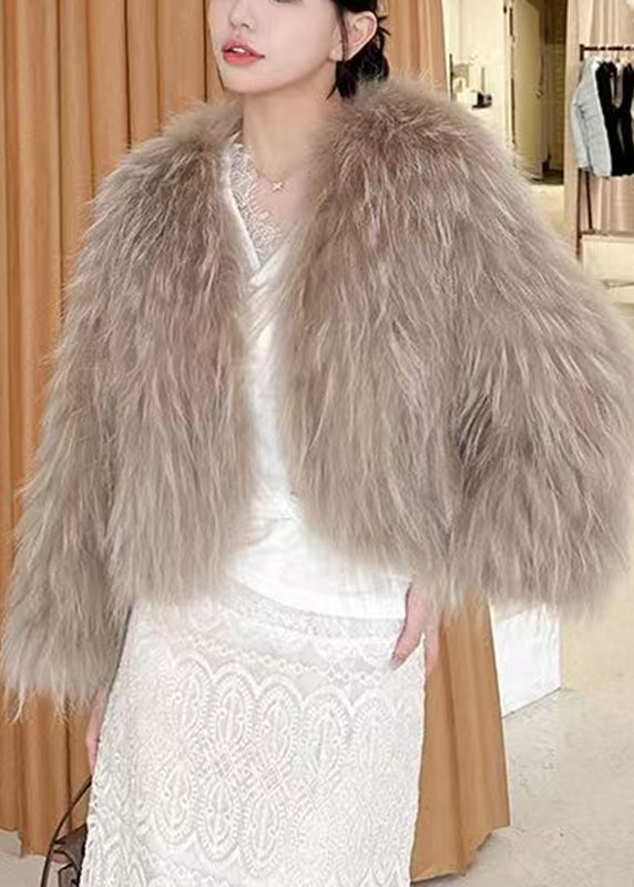 Effortlessly Elegant Coat with a Timeless Design
