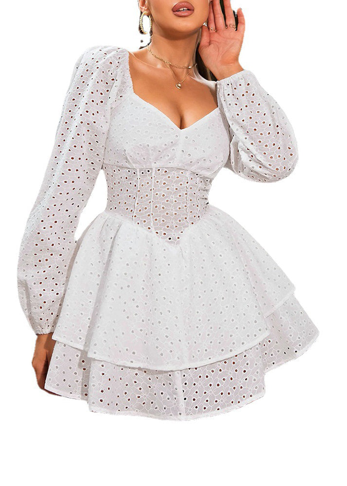 Beautifully Finished Dress in a Timeless Design