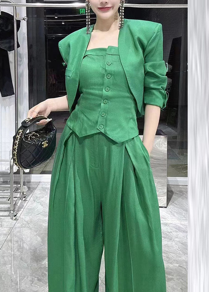 Classic Vintage Pants with a Flattering Fit