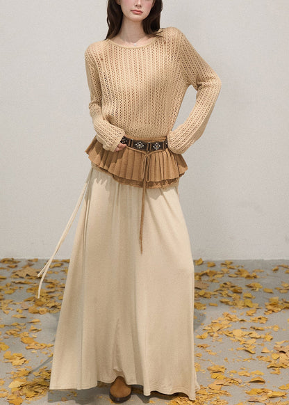 Classic Vintage Pullover with a Flattering Fit