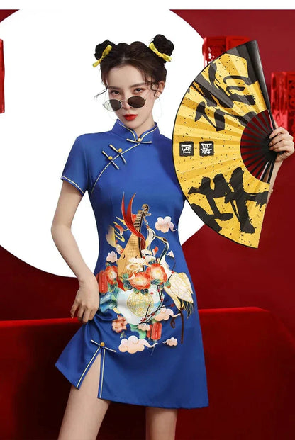 Classic Vintage Dress with a Flattering Fit