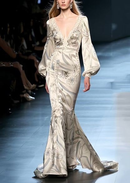 A Vintage Style Dress with Delicate Timeless Details