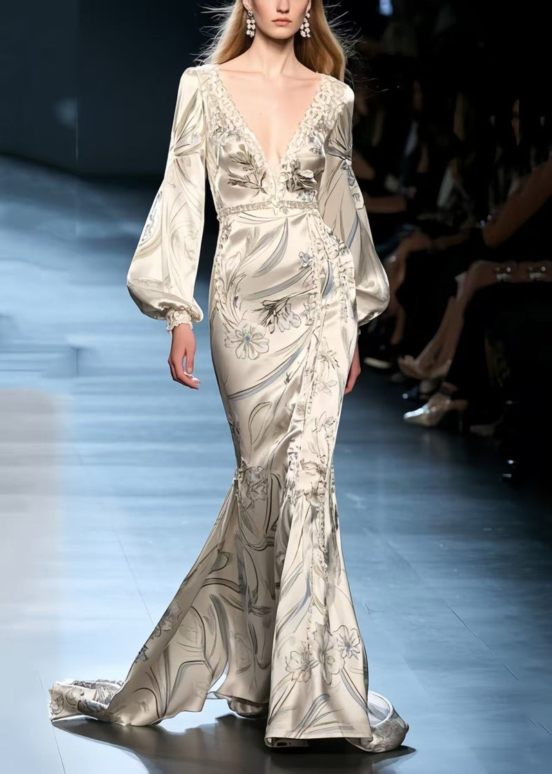 A Vintage Style Dress with Delicate Timeless Details