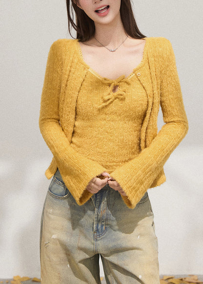 Effortlessly Elegant Garment with a Timeless Design