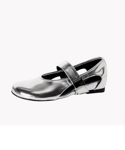 Graceful Orthopedic Shoes for Modern Look