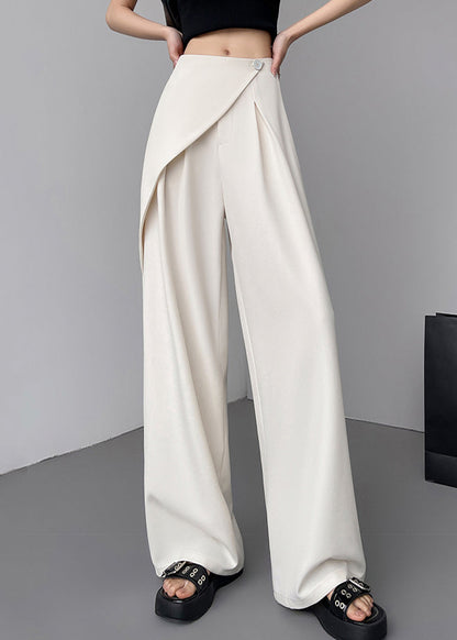 Well Tailored Pants with a Graceful Silhouette