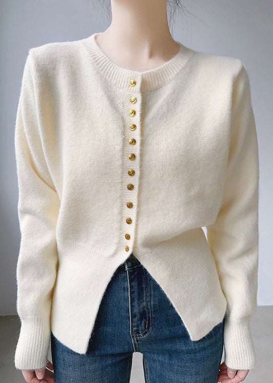 Beautifully Finished Top in a Timeless Design