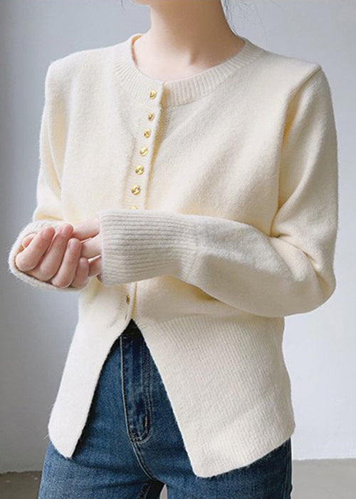 Beautifully Finished Top in a Timeless Design