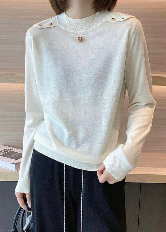 Polished Top with an Effortless Classic Look