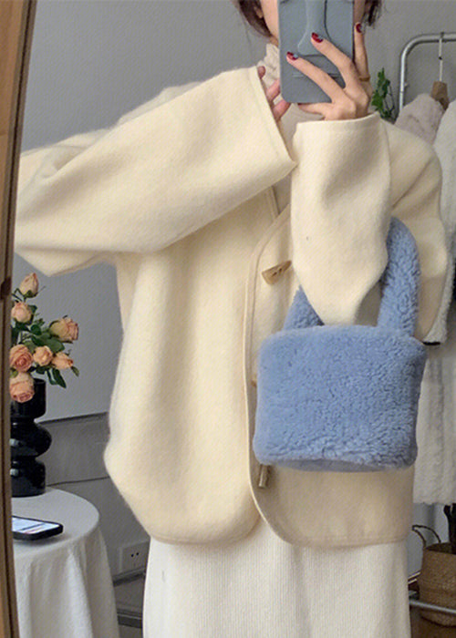 Beautifully Finished Coat in a Timeless Design