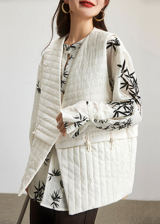 Effortlessly Elegant Coat with a Timeless Design