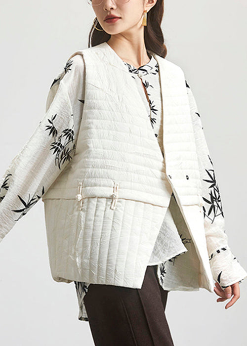 Effortlessly Elegant Coat with a Timeless Design