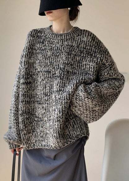 Classic Vintage Sweater with a Flattering Fit